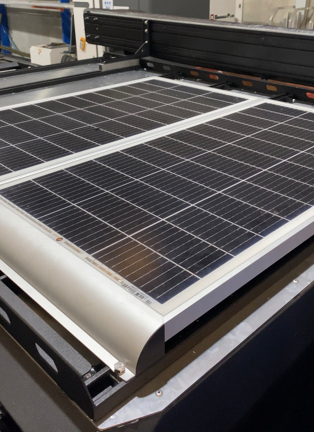 SR Mecatronic 100W Solar Panel & Mounting Bracket