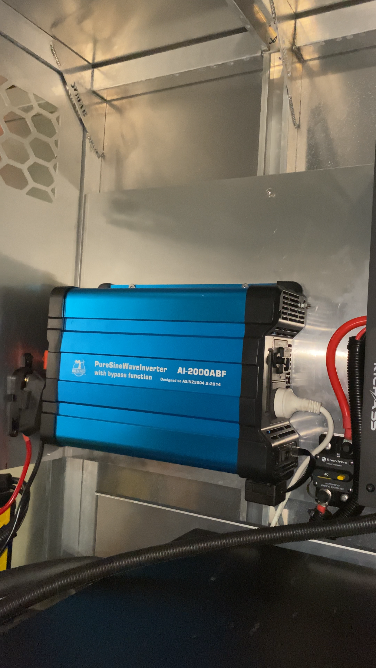 Artemis - INVERTER Auto Change