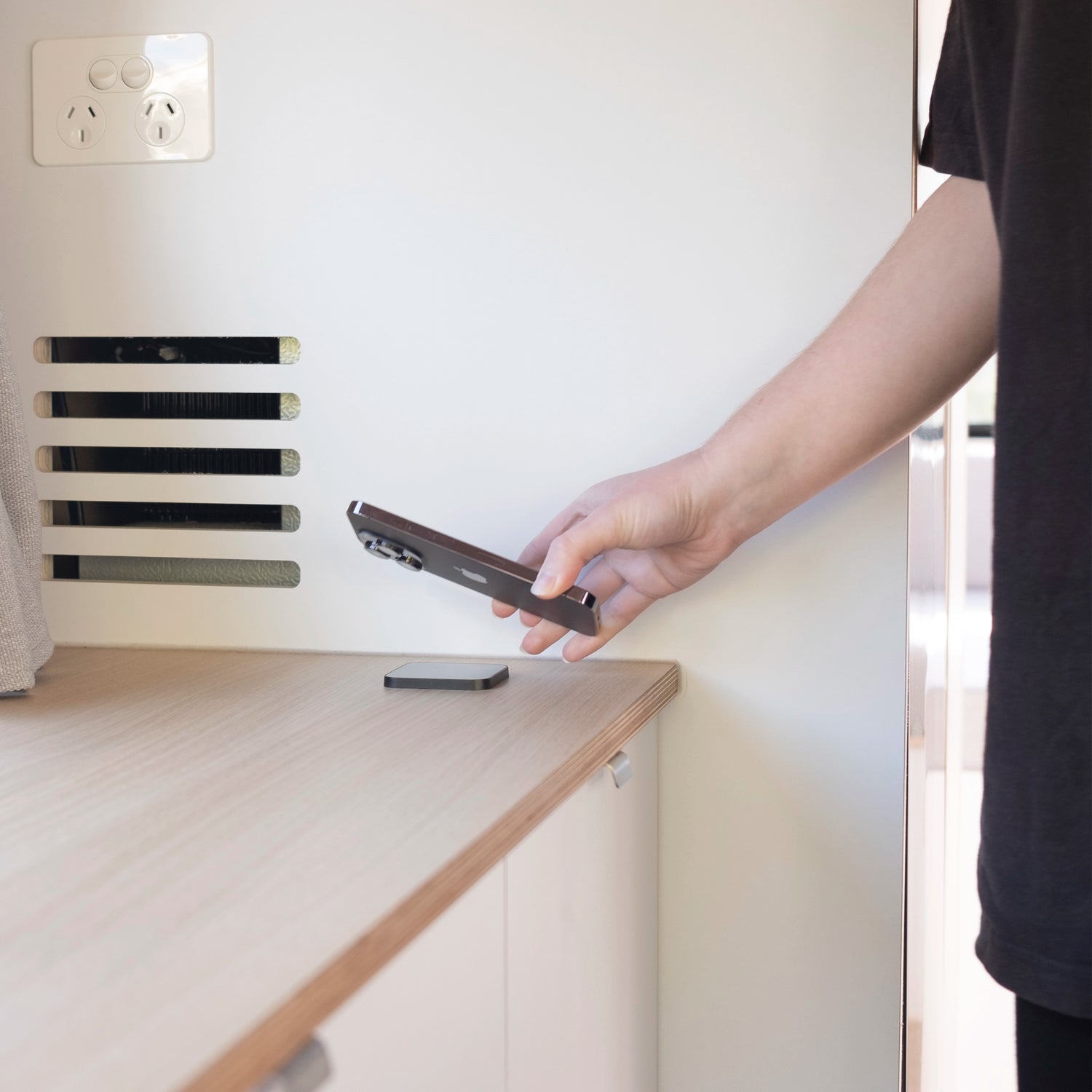 ULTRA Wireless Charger